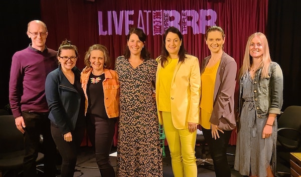Dr Huntington and A/Prof Martin hosted 3RRR Endo special on Einstein A-Go-go, with their five guests with endometriosis research in focus.